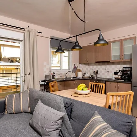 Eleni's Modern Apartment Volos